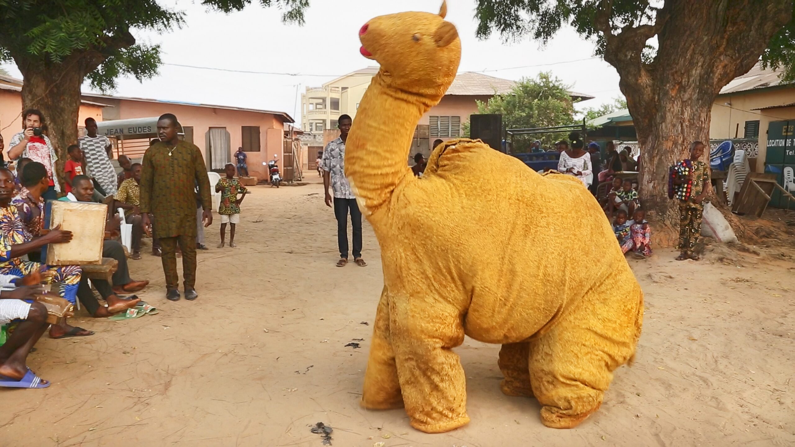 “Brincantes da Burrinha nas margens do Atlântico Negro”:...